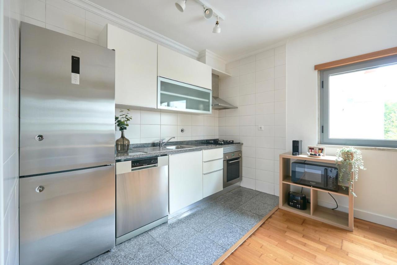 Apartment With Private Terrace & Car Garage Lisbon Luaran gambar